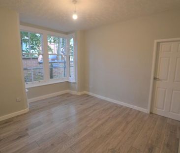 Ground floor flat to rent - Photo 3
