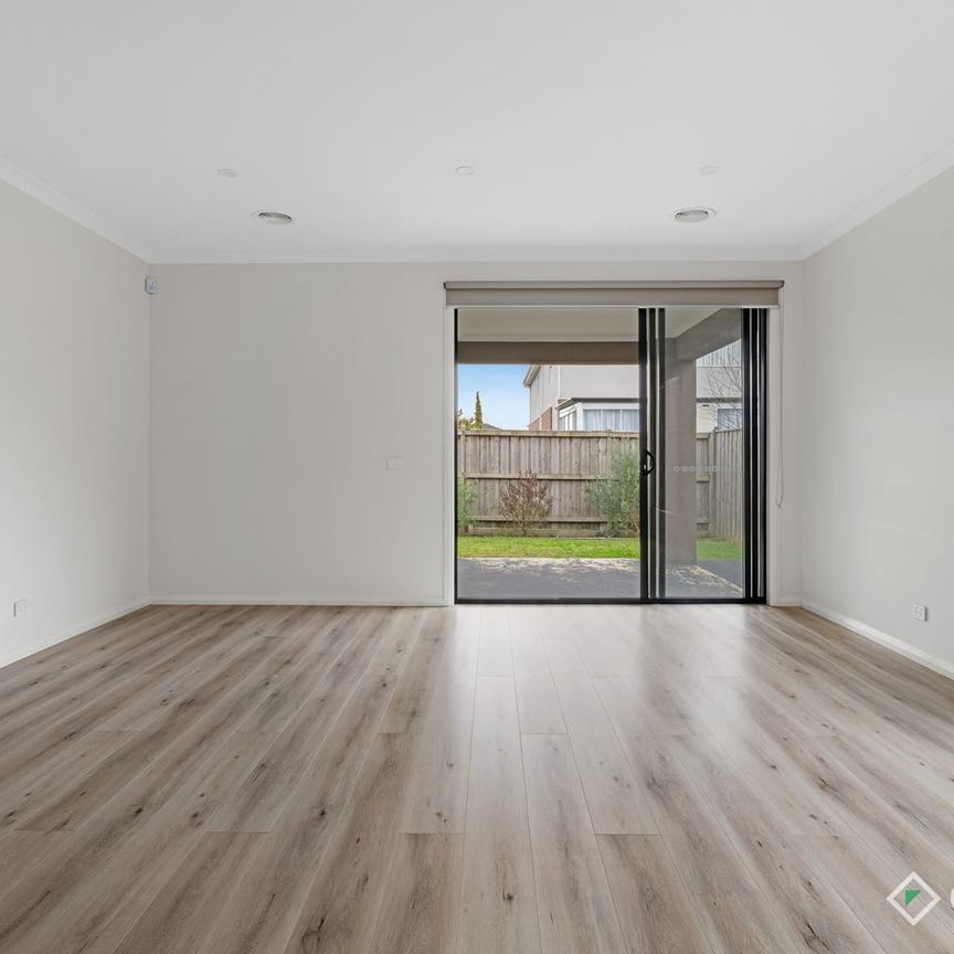 Imagine Living On Everglades Boulevard, Can You Picture It? - Photo 1