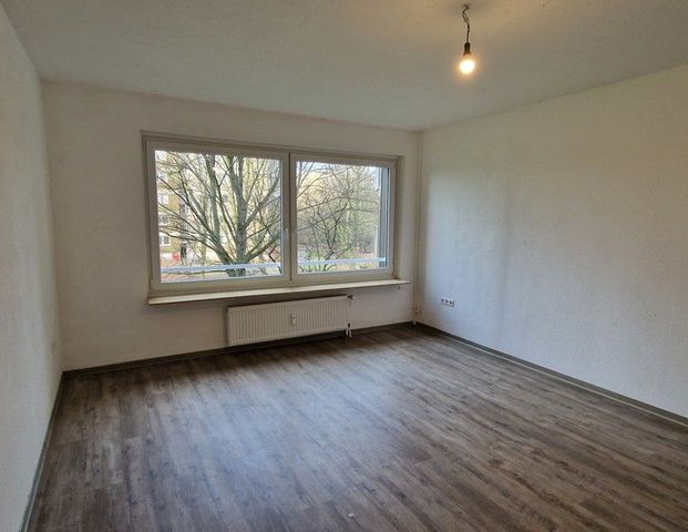 In der 1. Etage leben, ein Aufzug ist gegeben. - Photo 1