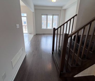 For Lease - 27 Hitchman Street, Brant, Ontario - Photo 2