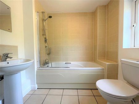 2 bedroom apartment to rent - Photo 5