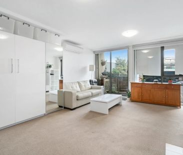 Furnished Studio Pad in the Heart of Fitzroy - Photo 6