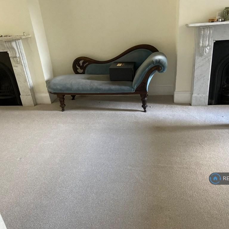 4 bedroom terraced house to rent - Photo 1