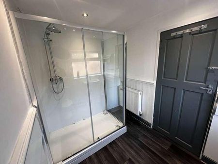 Park Street, Grimsby, DN32 - Photo 5