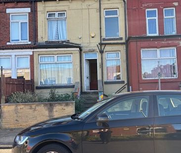 Room in a Shared House, Vinery Terrace, LS9 - Photo 6