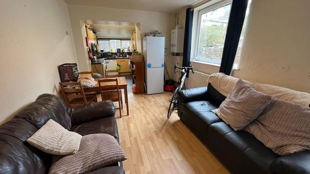 5 bedroom house share to rent - Photo 1