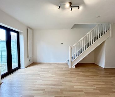 2 Bedroom House To Let - Photo 2