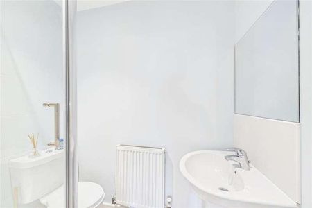 Blenheim Court, Kingsquarter, Maidenhead, Berkshire, SL6 - Photo 5