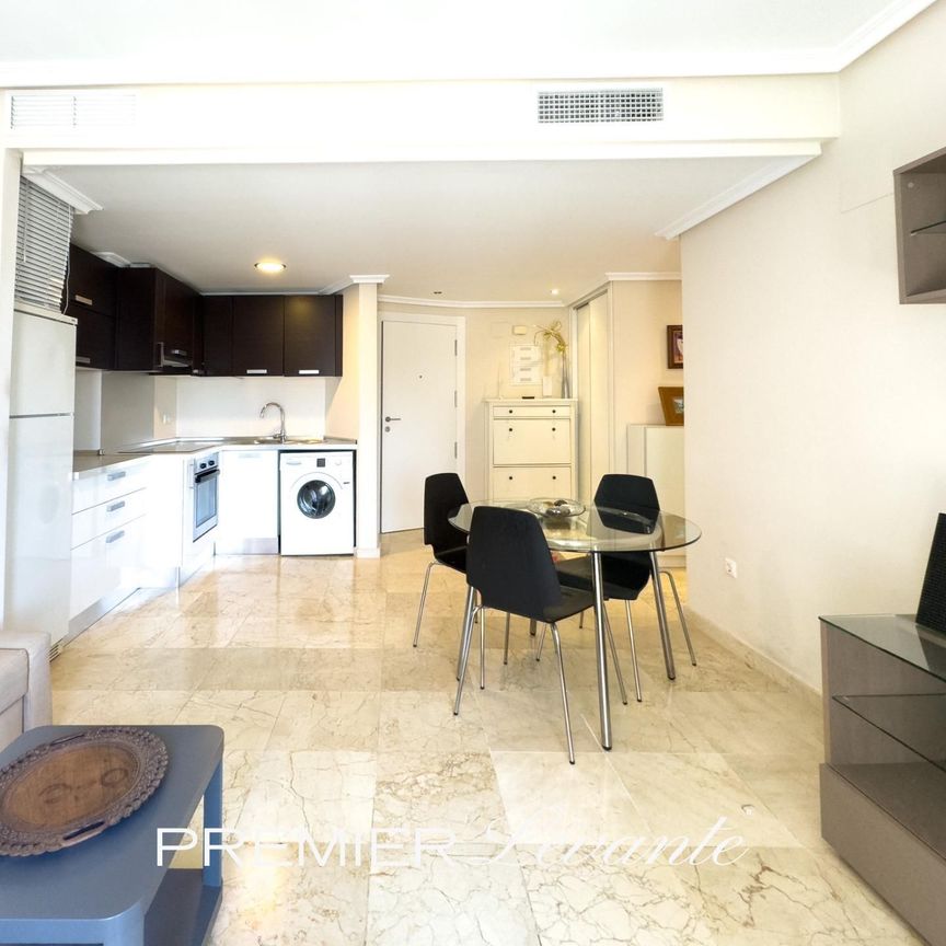 Ático de alquiler en Calle Pintor Aparicio, 4, Ensanche - Diputación - Photo 1