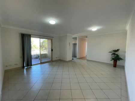 4/16-18 Reynolds Avenue, Bankstown NSW 2200 - Photo 2