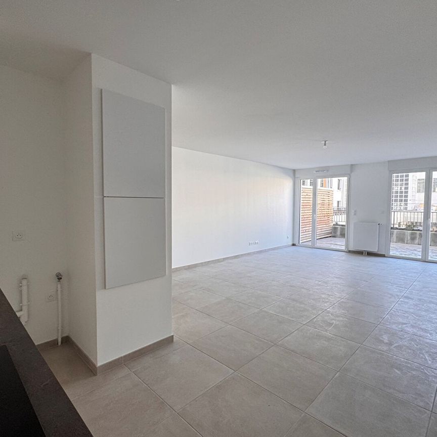 Location Appartement 2 pièces 58m² - Photo 1