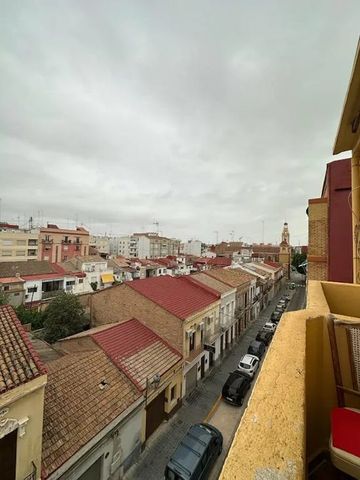 Carrer de Francesc Eiximenis, Valencia, Valencian Community 46011 - Photo 5