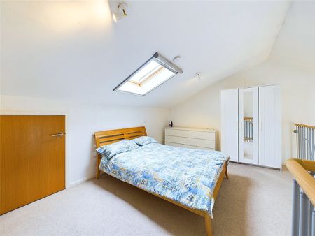 Whitton Road, Twickenham - 1 bedroomProperty for lettings - Chasebuchanan - Photo 2