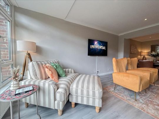 6 bedroom house to rent - Photo 1