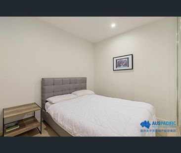 2303/8 Sutherland Street, Melbourne, Vic 3000 - Photo 2