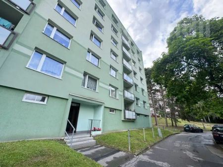 Nabízíme k pronájmu byt 2+1 s lodžií o výměře 59 m - Photo 2