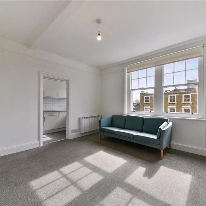 3 bedroom flat to rent - Photo 1