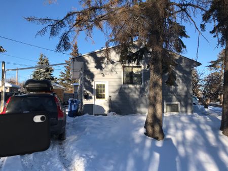 TWO BDRMS MAINFLOOR FOR RENT IN RADISSON HEIGHTS! - Photo 5