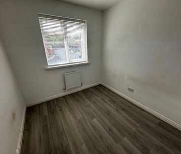 5 bedroom detached house to rent - Photo 3