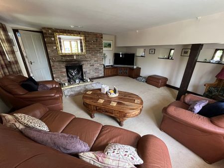 4 bedroom barn conversion to rent - Photo 3