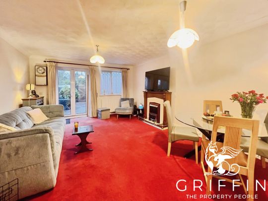 London Road, Grays, RM17 - Photo 1