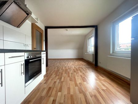 Schöne 2-Zimmerwohnung mit Einbauküche - Foto 4