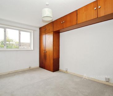 3 bedroom detached house to rent - Photo 6
