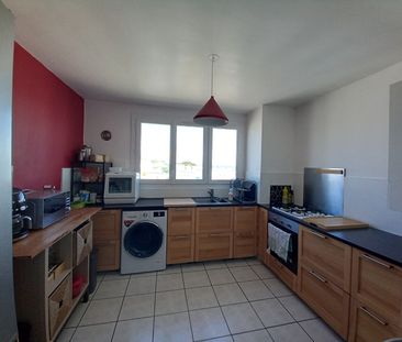 Location Appartement 4 pièces 68m² - Photo 4