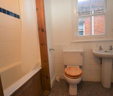 5 bedroom terraced house to rent - Photo 6