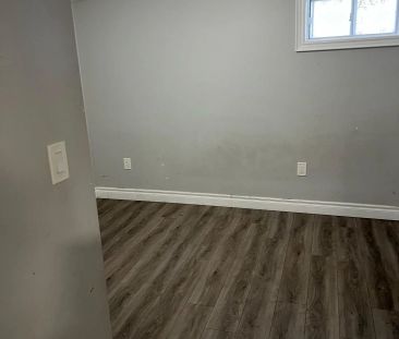 27 Tansley Avenue #Bsmt - Photo 5