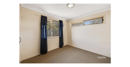 Spacious Family Home In Glenvale - Photo 2