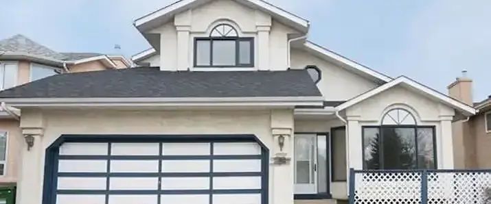 4 Room and 3 bathroom in main floor | Calgary - Photo 1