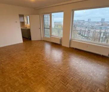 APPARTEMENT 1 CHAMBRE + TERRASSE ET CAVE A LOUER - Photo 4