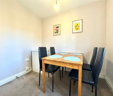 4 bedroom house - townhouse - Photo 3