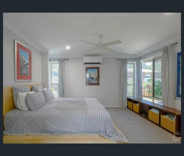 10 Swan View Ct, Toogoom, Qld 4655 - Photo 6
