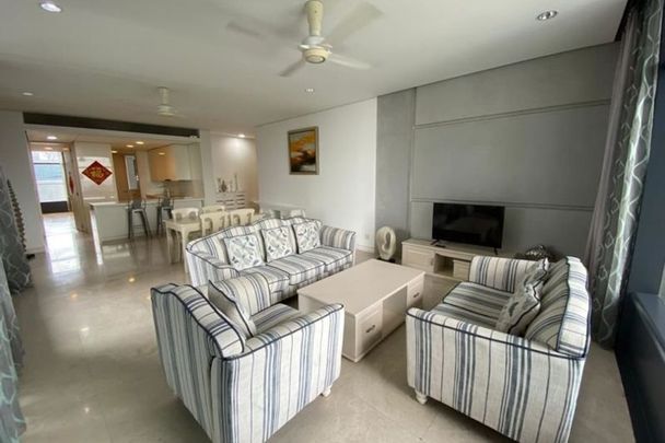 Fully Furnished The Troika Condo @ KLCC for Rent - Photo 1