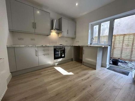 Graig Terrace, Graig, Pontypridd, CF37 - Photo 3