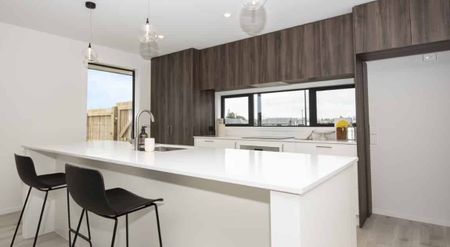 Immaculately Presented in Sought After Cambridge - Photo 2