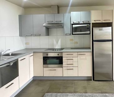 Modern Apartment in the Heart of Flat Bush - Photo 3