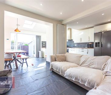 3 bedroom terraced house to rent - Photo 2