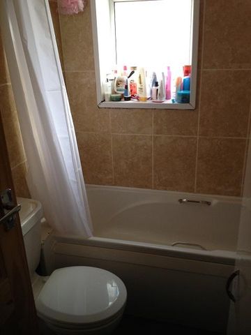 4 bedroom house to rent - Photo 4