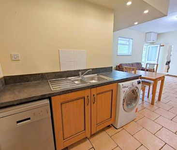 1 bedroom flat to rent - Photo 6