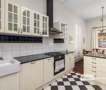 15 Carey Street - Photo 4