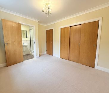 3 bedroom semi-detached house to rent - Photo 6