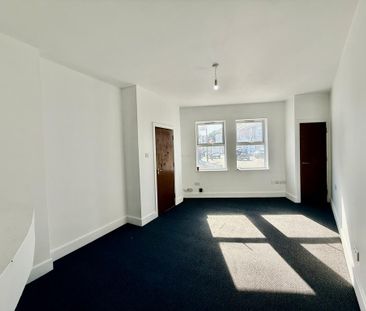 2 bedroom maisonette to rent - Photo 5