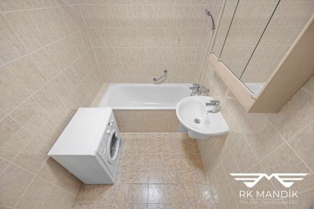 Pronájem bytu 3+1 63 m², Lublinská 571, Praha - Photo 5