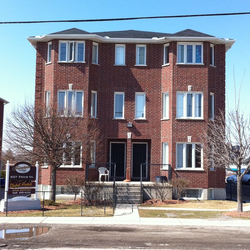 625 Third St. - Photo 1