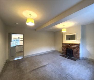 Available November, 6 Long Row is a lovely two bedroomed character ... - Photo 1