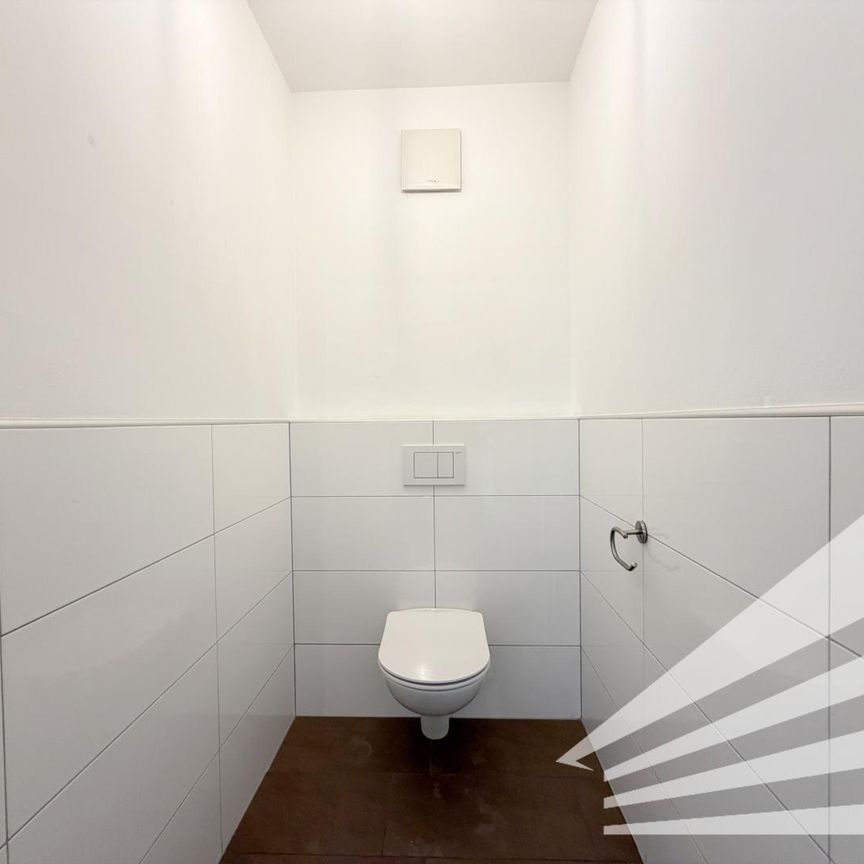 Lichtdurchflutete 2 Zimmer-Wohnung mit sonnigem Balkon am Fuße des Froschbergs - Foto 1