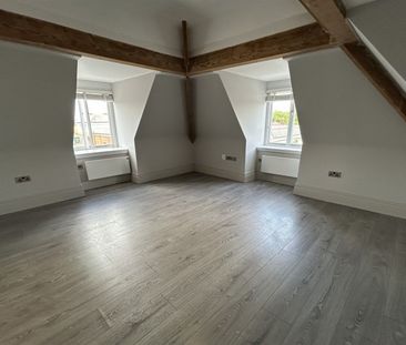 Curzon Road, Sale - Photo 2